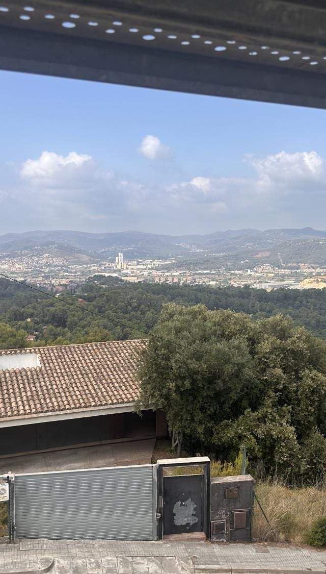 Chalet de 3 dormitorios en Molins De Rei — imagen 2