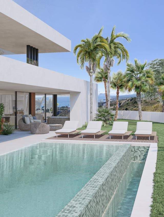 Casa con terreno de 4 dormitorios en Manilva