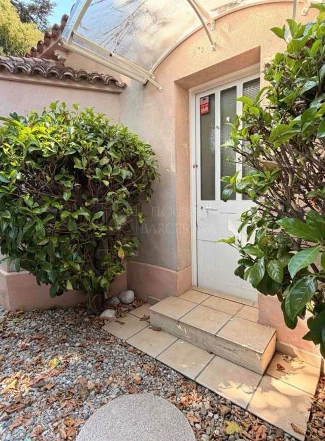 Chalet de 2 dormitorios en Sant Cugat Del Valles