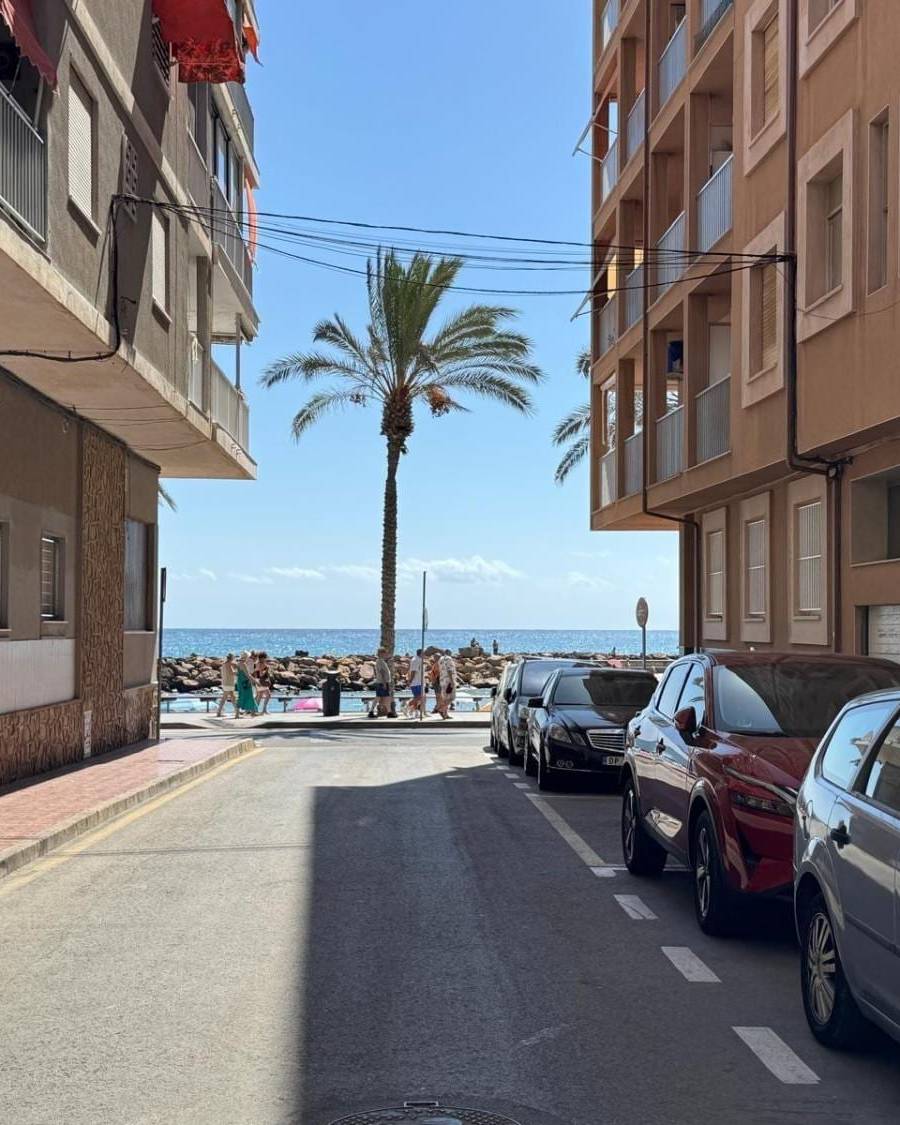 Apartamento de 3 dormitorios en Torrevieja — imagen 22