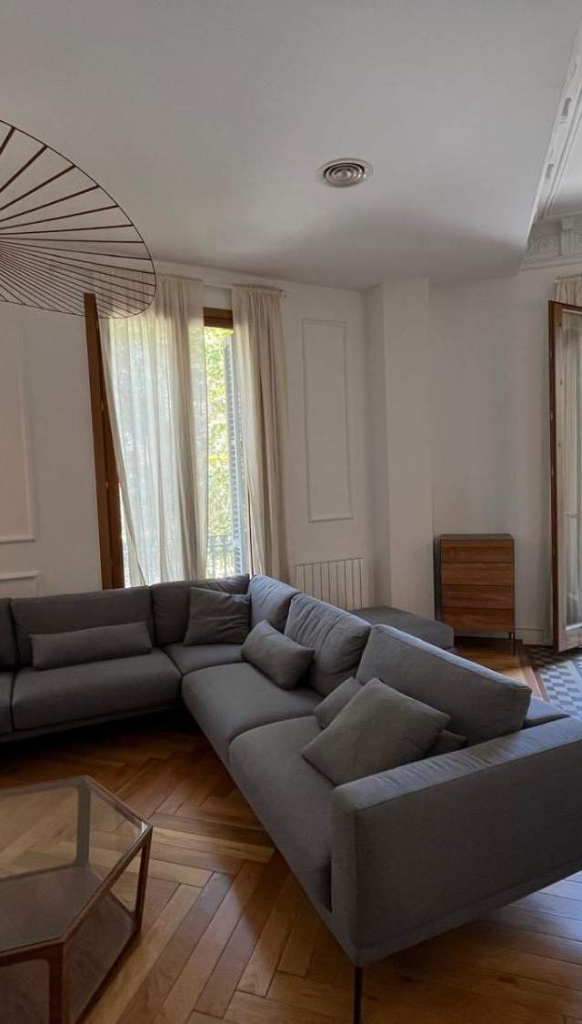 Apartamento de 3 dormitorios en Barcelona — imagen 2