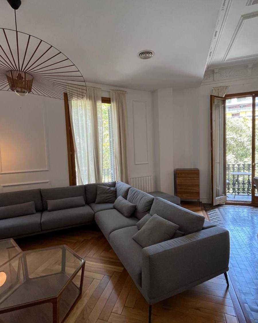 Apartamento de 3 dormitorios en Barcelona — imagen 2