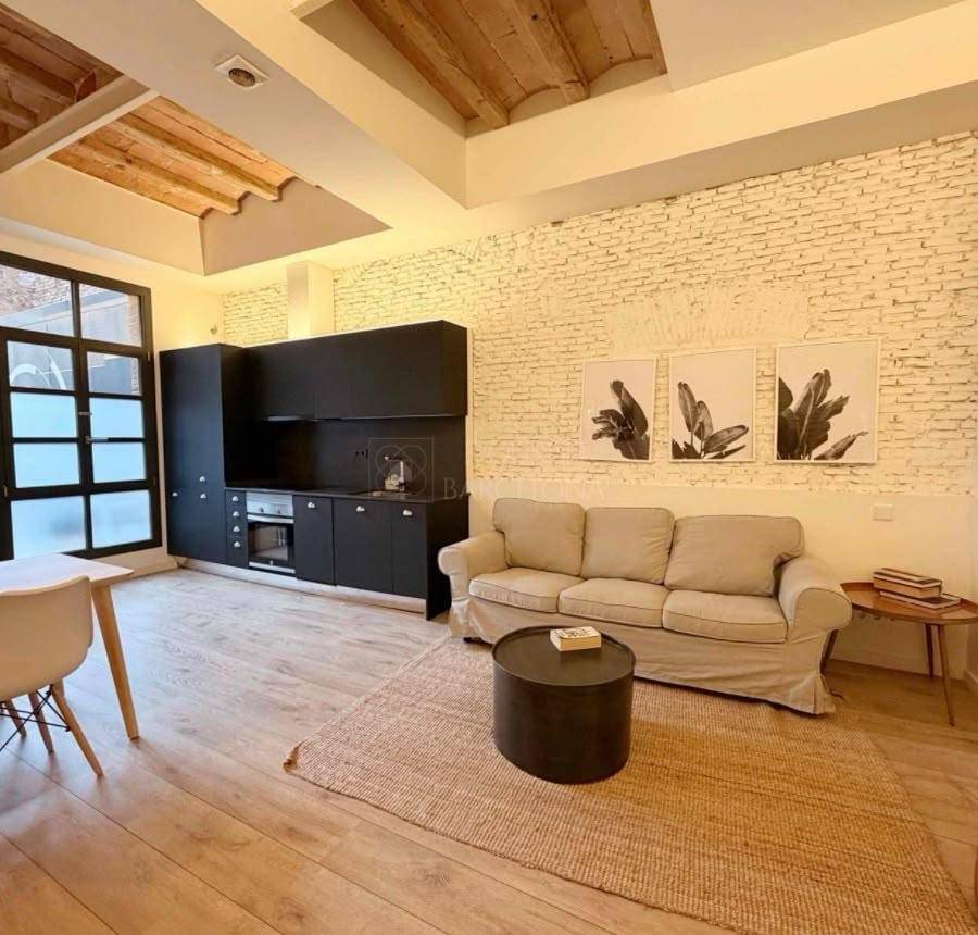 Apartamento de 2 dormitorios en Barcelona — imagen 2