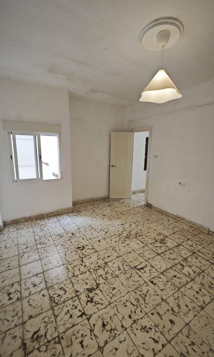 Apartamento de 3 dormitorios en Alzira — imagen 3
