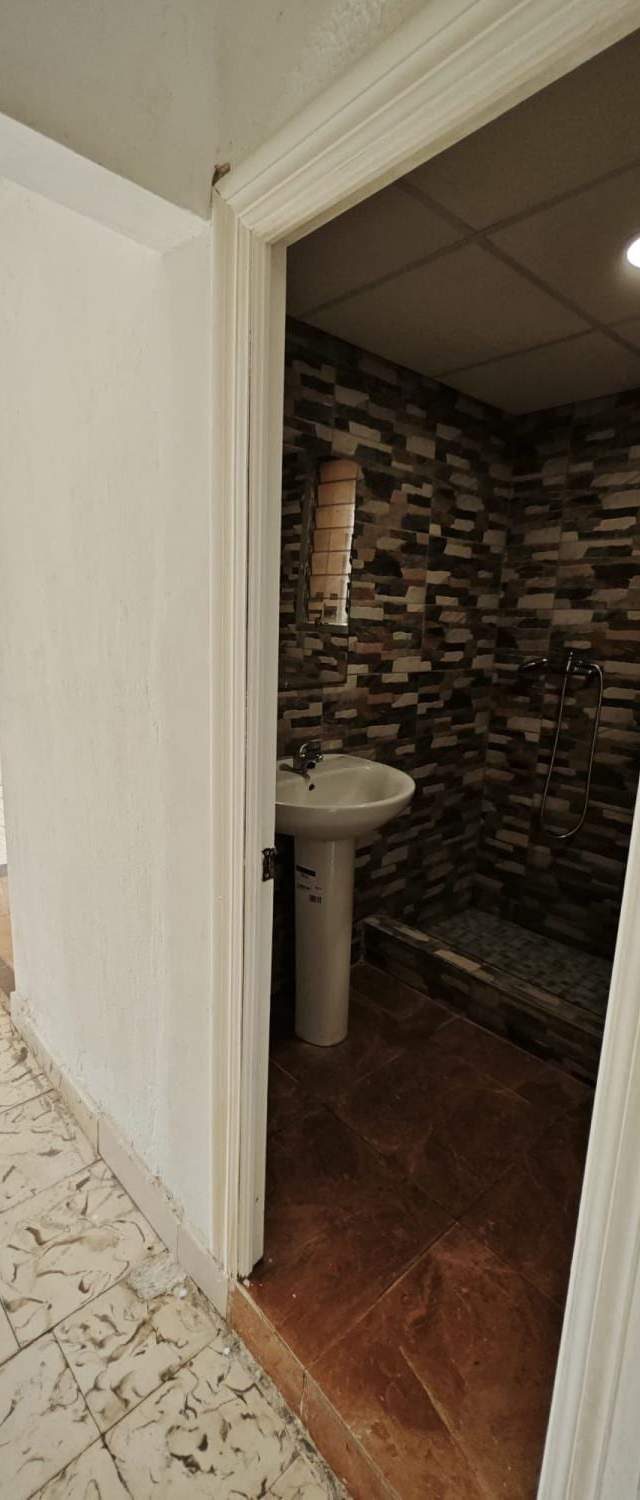Apartamento de 3 dormitorios en Alzira — imagen 5
