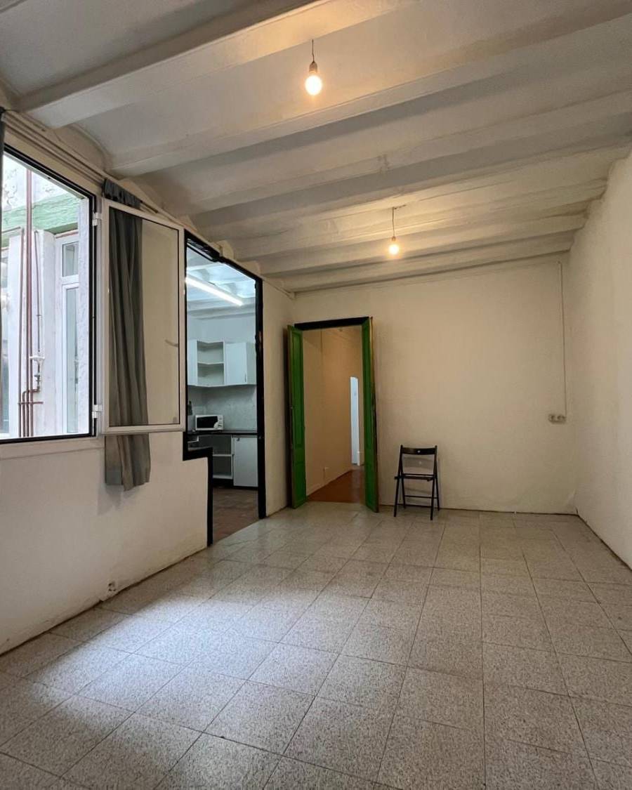 Apartamento de 3 dormitorios en Barcelona — imagen 3