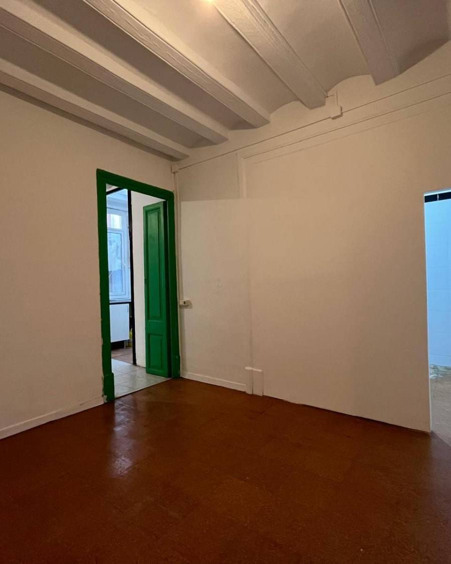 Apartamento de 3 dormitorios en Barcelona — imagen 7