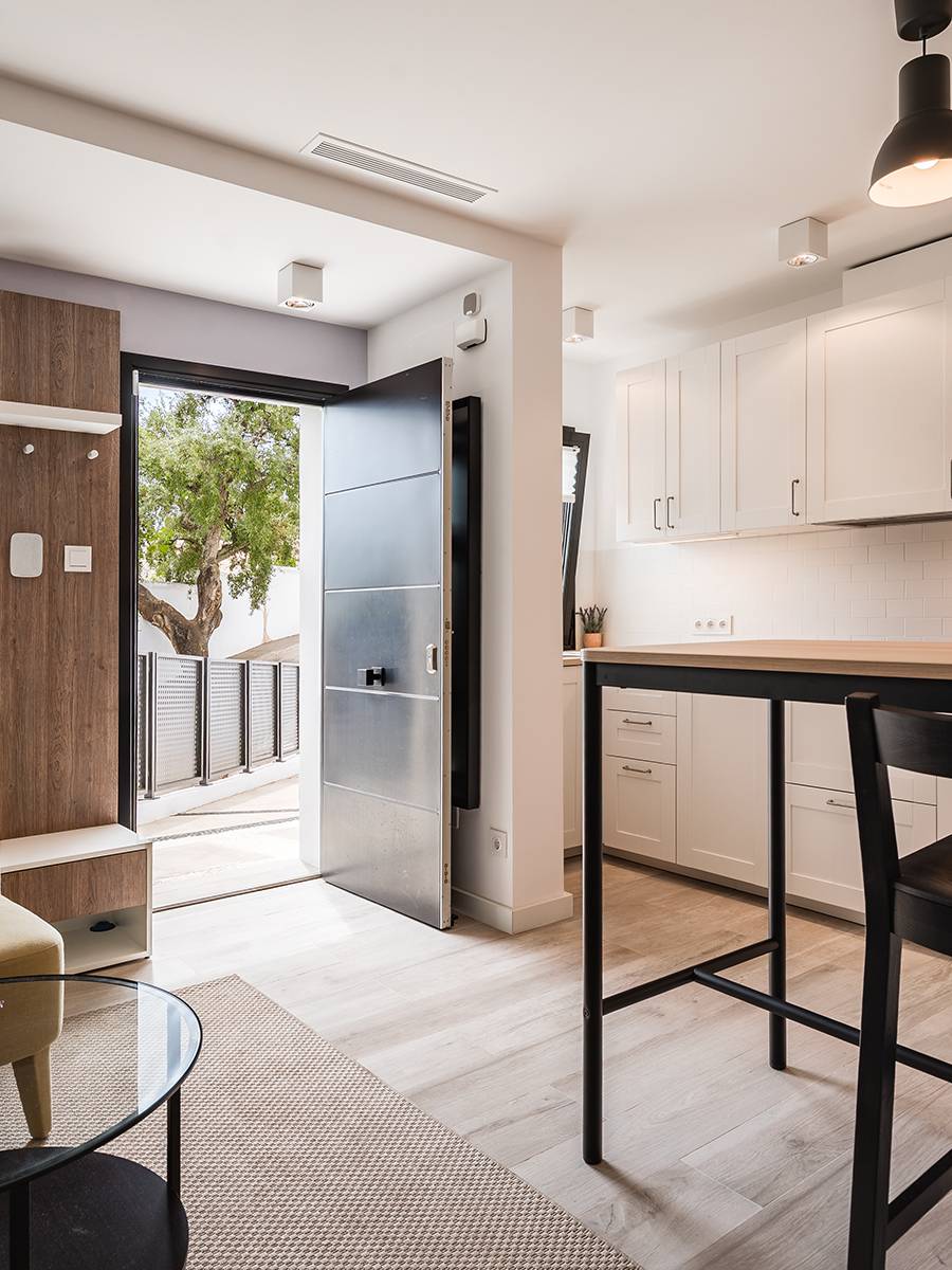 ELEGANTE VILLA TOTALMENTE REFORMADA CON CASA DE INVITADOS Y VISTAS PANORÁMICAS EN EL MADROÑAL - MALAGA — imagen 11