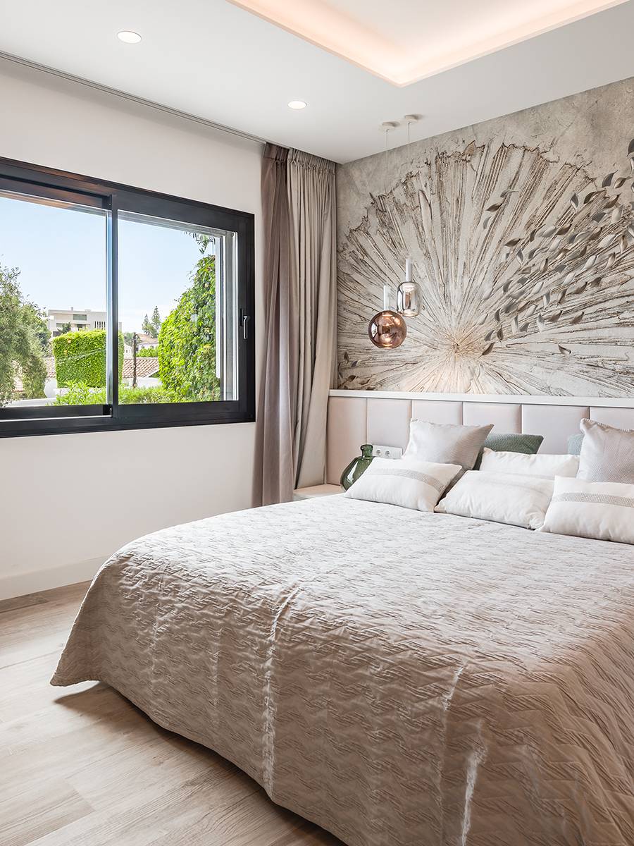 ELEGANTE VILLA TOTALMENTE REFORMADA CON CASA DE INVITADOS Y VISTAS PANORÁMICAS EN EL MADROÑAL - MALAGA — imagen 13