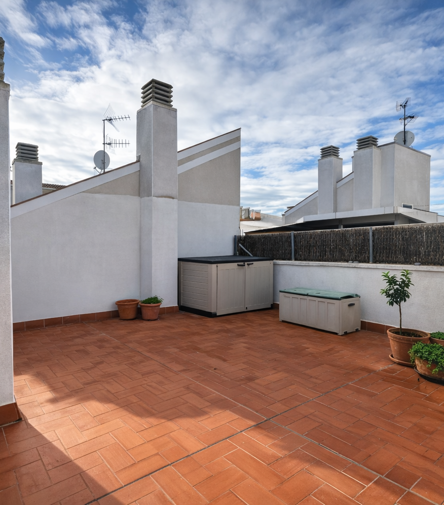 ATICO DUPLEX DE LUJO CON TERRAZA PRIVADA EN SITGES — imagen 10