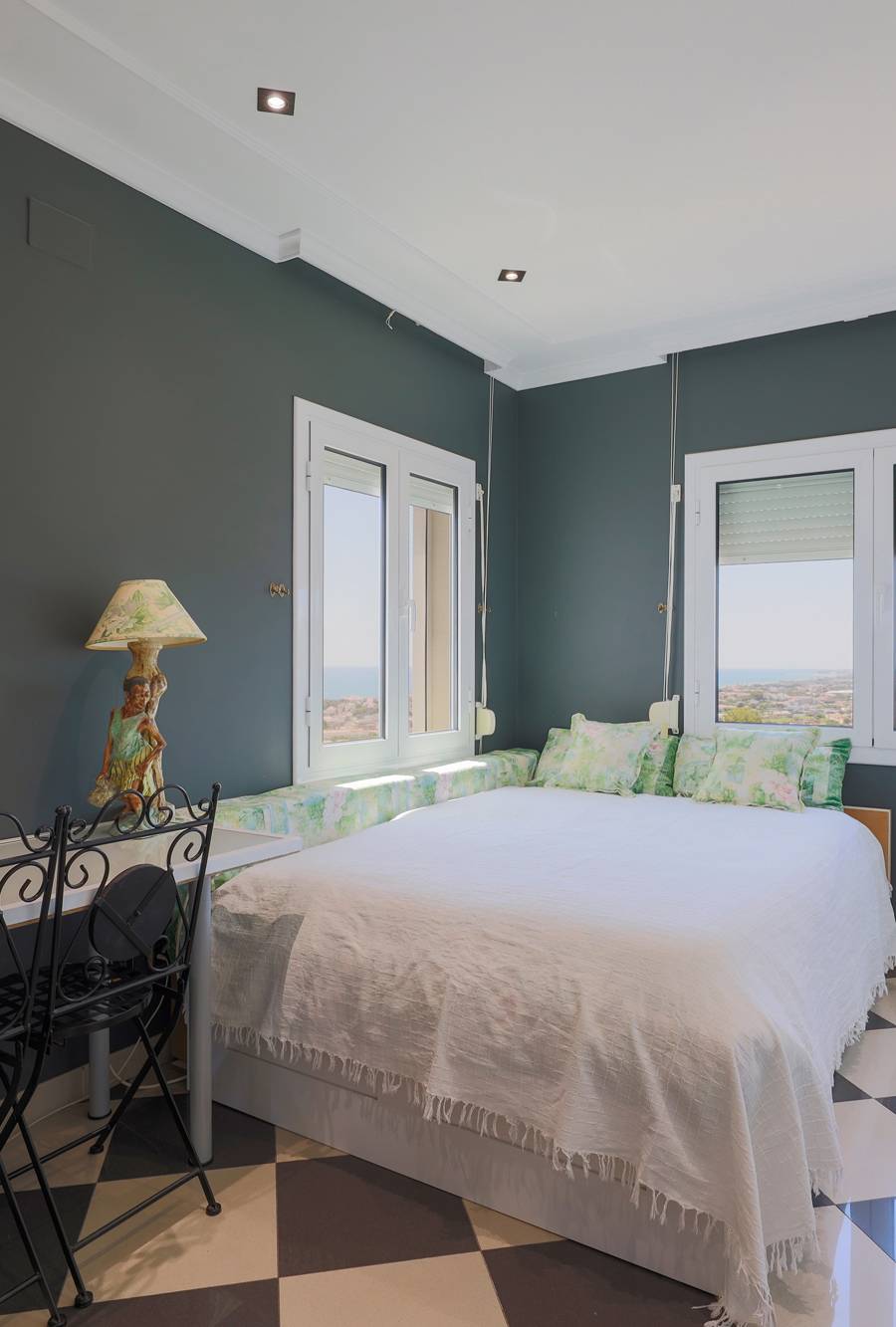 Villa Exclusiva con Vistas Panorámicas en Tarragona — imagen 13