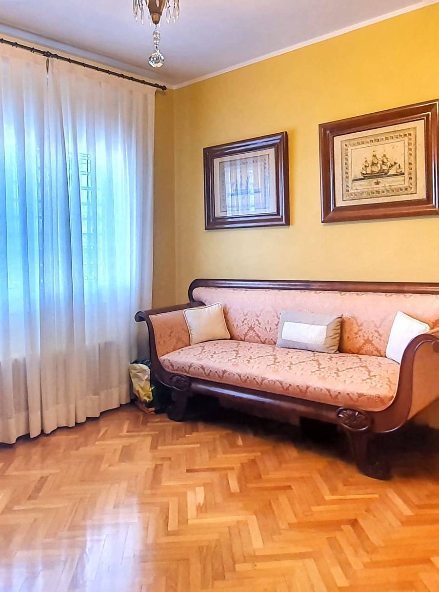 Exclusiva Villa de Estilo Inglés con Piscina Privada y Vistas al Mar - Barcelona — imagen 12