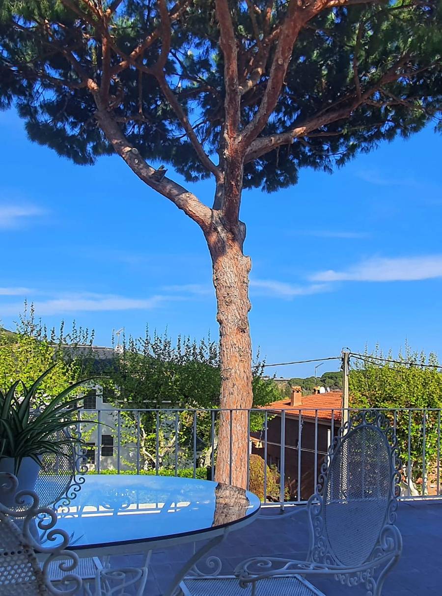Exclusiva Villa de Estilo Inglés con Piscina Privada y Vistas al Mar - Barcelona — imagen 20