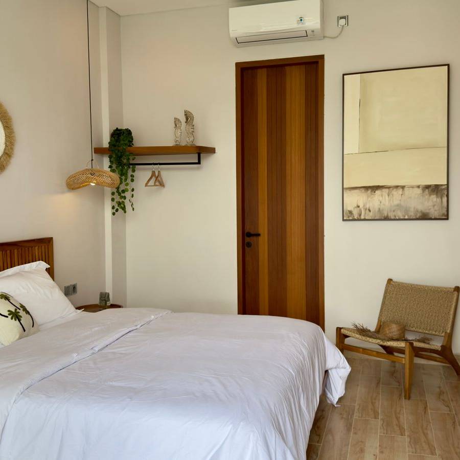 Villa moderna de 3 dormitorios a estrenar con vistas a los arrozales – Canggu, Bali — imagen 4