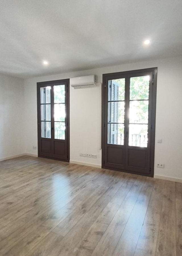 PISO REFORMADO EN SANT ANTONI - BARCELONA — imagen 3