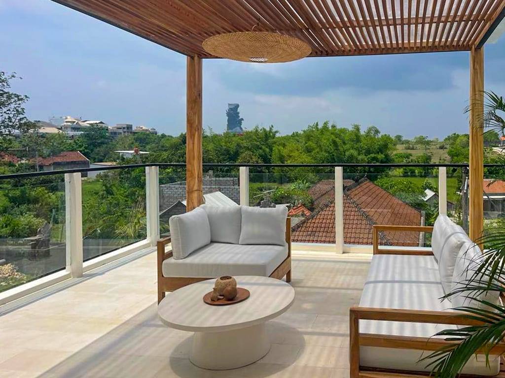 Exclusiva Villa Freehold de 4 Dormitorios en Ungasan con Vistas Panorámicas al GWK — imagen 1