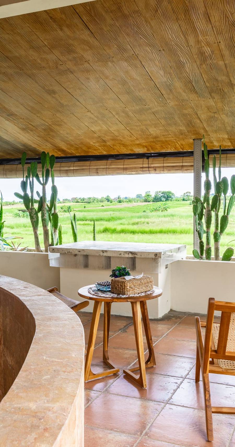Amplia Villa de 5 Dormitorios con Vistas al Atardecer y Arrozales en Kaba-Kaba — imagen 27