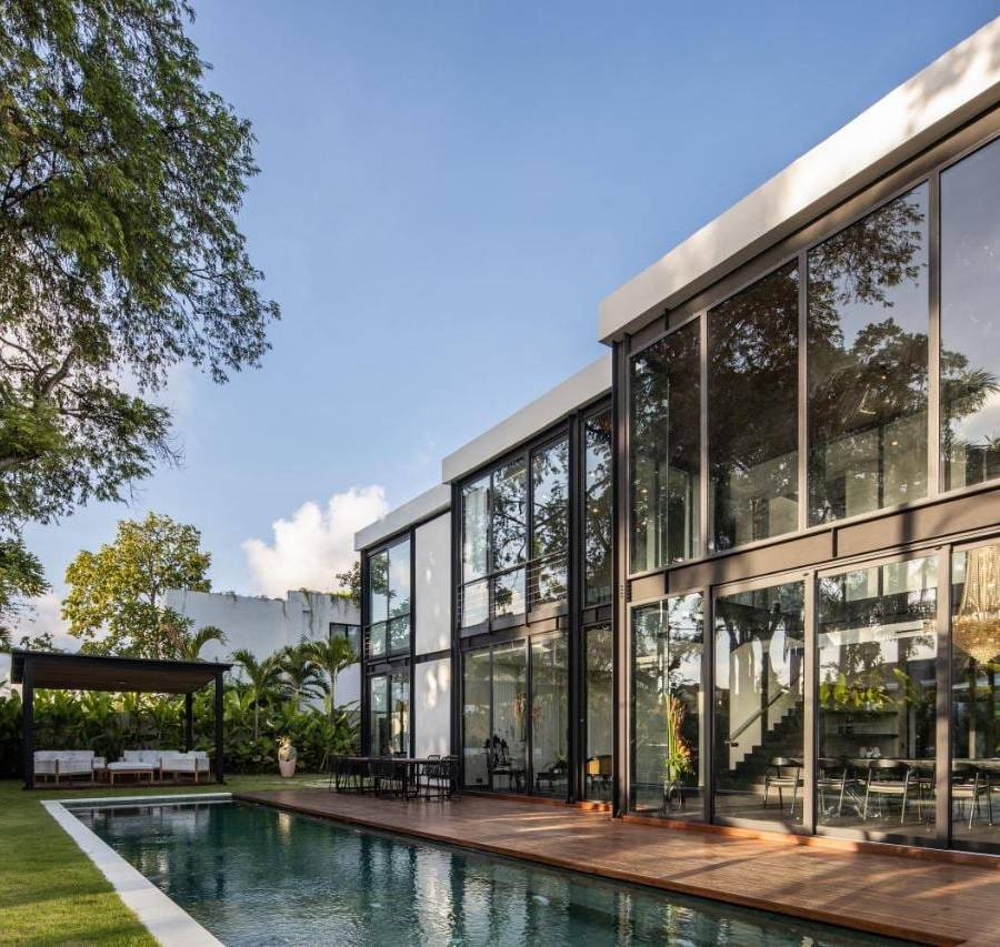Lujosa Villa en Umalas: Serenidad Moderna a Minutos de Canggu y Seminyak — imagen 1