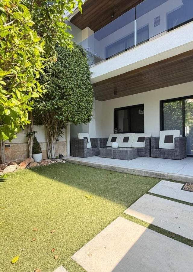APARTAMENTO CON TERRAZA PROPIA EN CAMPOAMOR