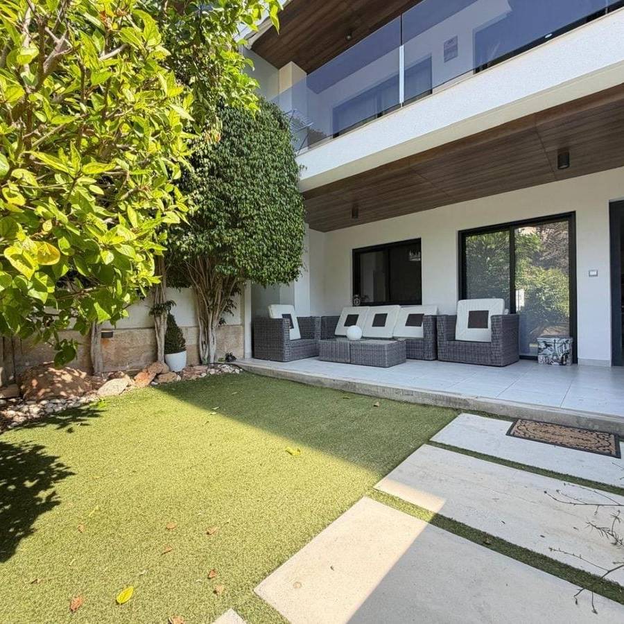 APARTAMENTO CON TERRAZA PROPIA EN CAMPOAMOR — imagen 1